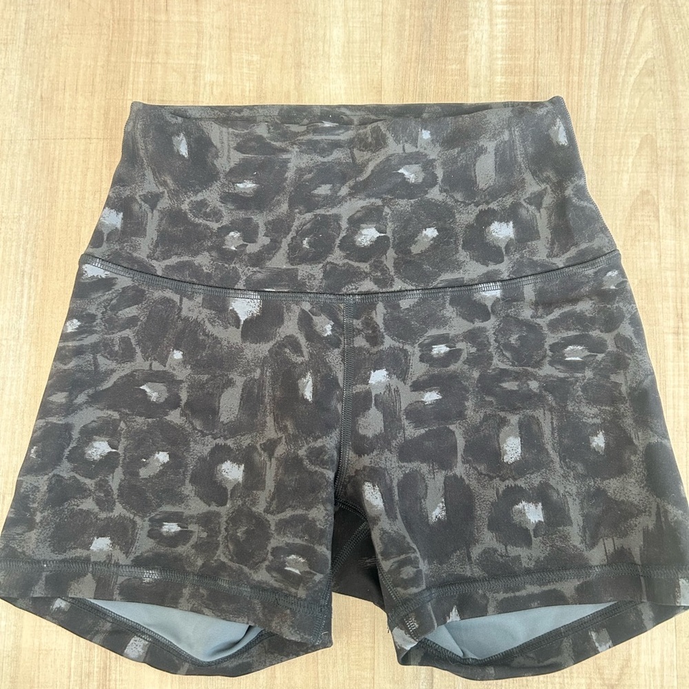 Lululemon Wunder Train Leopard Print Shorts 4”